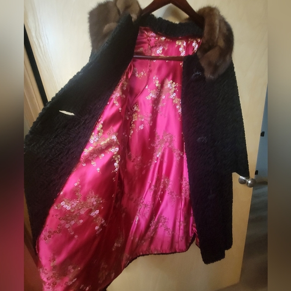 Vintage | REALPersian Lambs Wool Fur Coat | Mink Collar| Black - Picture 3 of 5